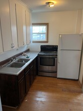 179 W Housatonic St, Unit 179 2nd in Pittsfield, MA - Building Photo - Building Photo