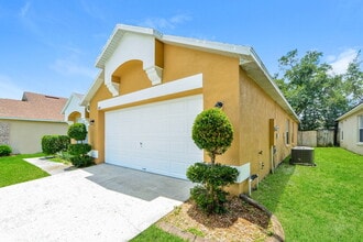 3813 Shawn Cir in Orlando, FL - Foto de edificio - Building Photo