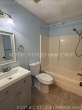 915 Burlwood St in Brandon, FL - Building Photo - Building Photo