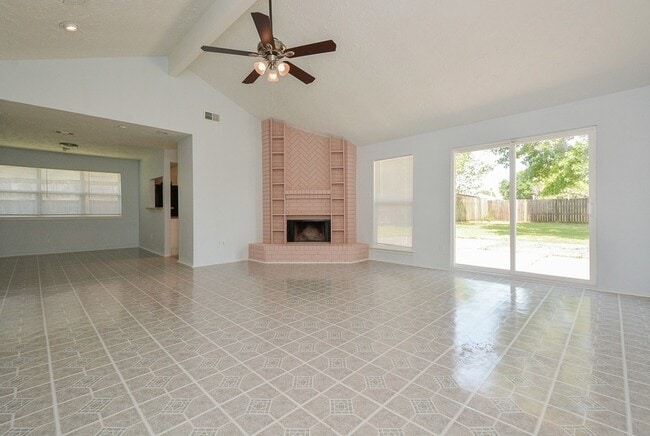 15702 Timber Rock Dr in Houston, TX - Building Photo - Building Photo