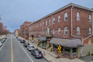Lyman Street Apartments in Holyoke, MA - Building Photo