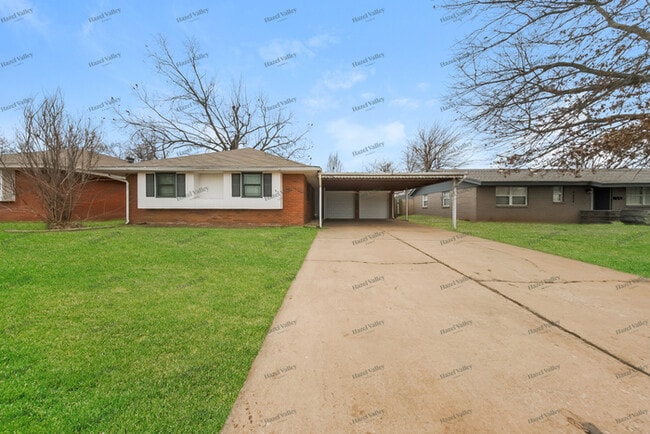 property at 4812 Woodview Dr