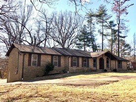 5815 Cloverland Dr in Brentwood, TN - Building Photo