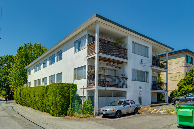 8680 Cartier St in Vancouver, BC - Building Photo - Building Photo