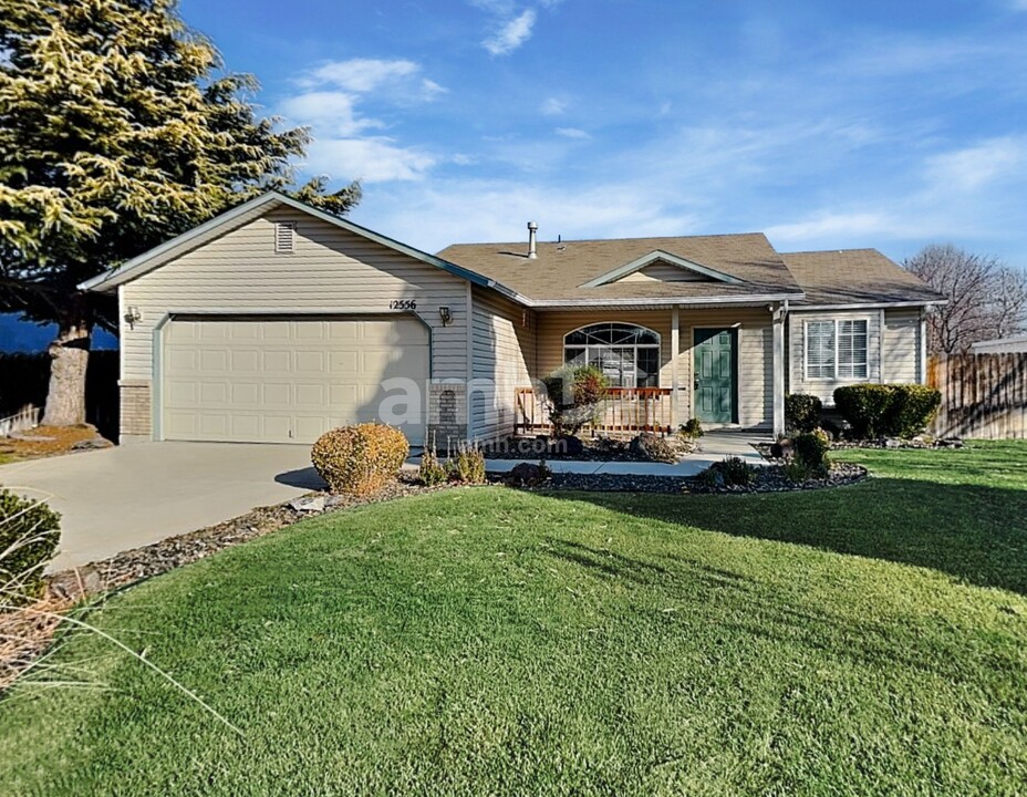 12556 W Lewisburg Dr in Boise, ID - Foto de edificio