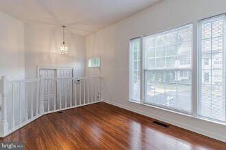 3290 Gina Pl in Woodbridge, VA - Building Photo - Building Photo