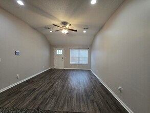 810 Slidingrock Ln in Sumter, SC - Building Photo - Building Photo