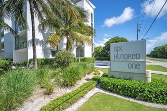 601 N Ocean Blvd in Boca Raton, FL - Building Photo - Building Photo