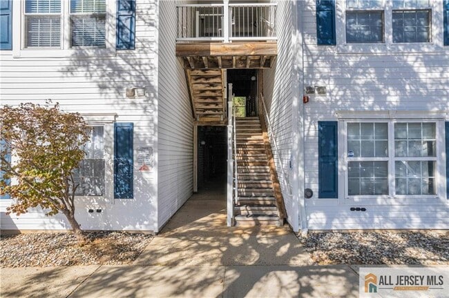 property at 1027 Waterford Dr