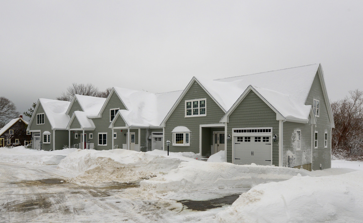 Walden Woods in Scituate, MA - Building Photo