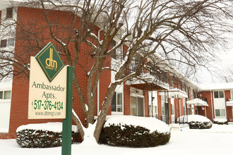 Ambassador Apartments in Lansing, MI - Building Photo - Building Photo