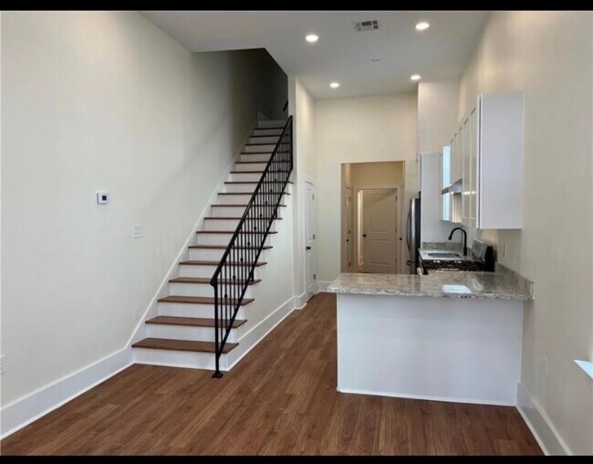 2110 Bienville St in New Orleans, LA - Foto de edificio - Building Photo