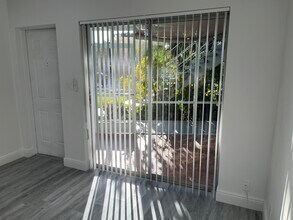 2748 NE 28th Ave in Lighthouse Point, FL - Building Photo - Building Photo