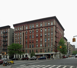 60 St Nicholas Ave in New York, NY - Foto de edificio - Building Photo