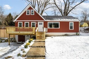 3101 Wagoner St in Akron, OH - Building Photo