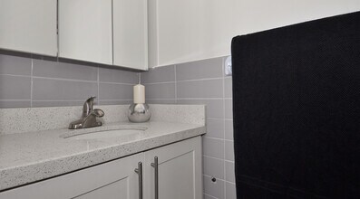 1286 Islington Ave in Toronto, ON - Building Photo - Building Photo
