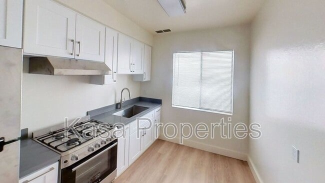 property at 2140 California St