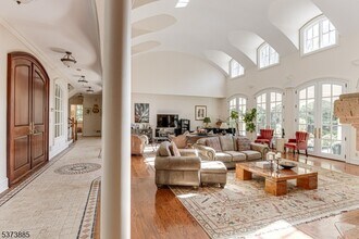 21 Stoningham Dr in Warren, NJ - Building Photo - Building Photo