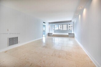 333 Sunset Dr in Fort Lauderdale, FL - Foto de edificio - Building Photo