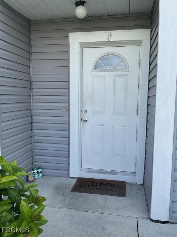 4641 SW Santa Barbara Pl in Cape Coral, FL - Building Photo - Building Photo