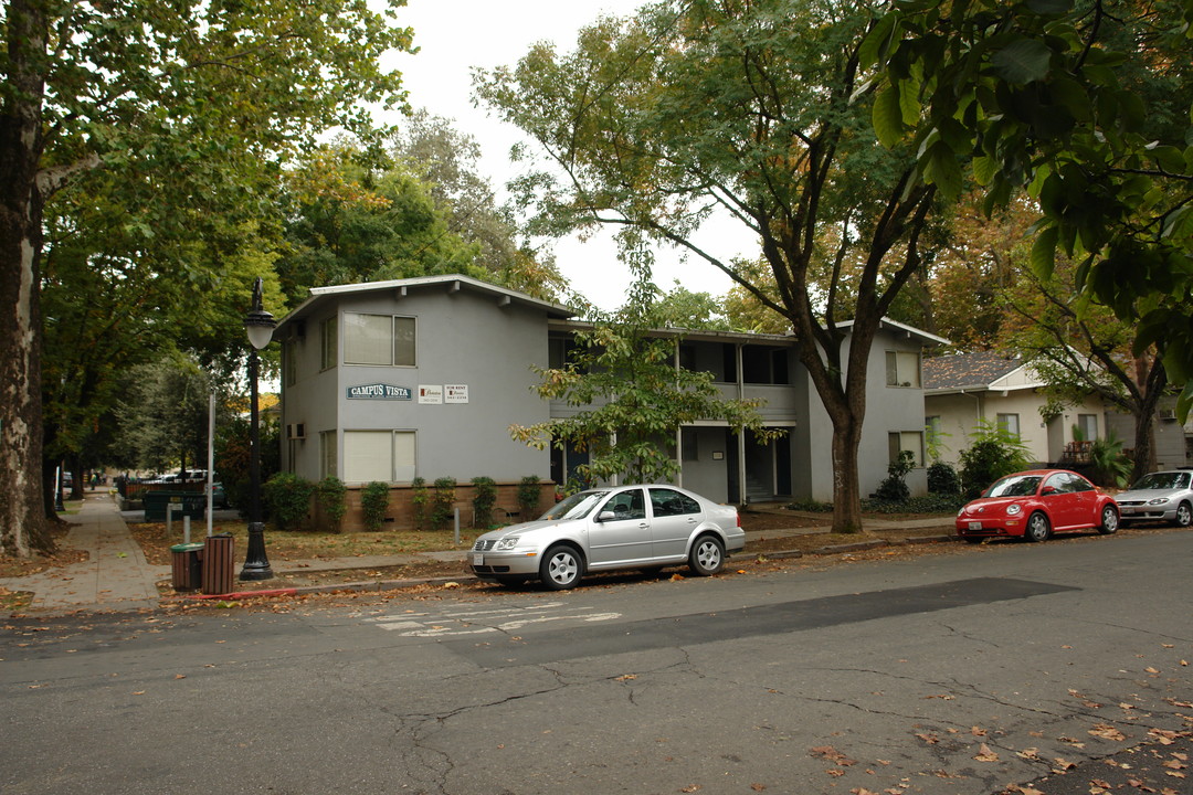 711 W 3rd St in Chico, CA - Building Photo