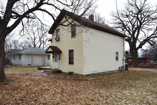 property at 551 6th St W