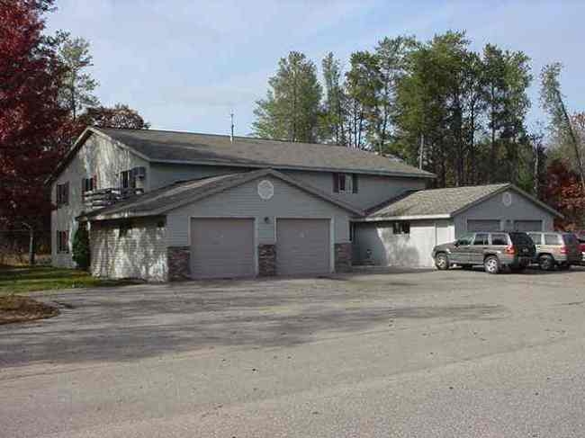 2950 Plover Springs Dr in Plover, WI - Building Photo