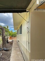 94065 Waipahu Depot St in Waipahu, HI - Building Photo