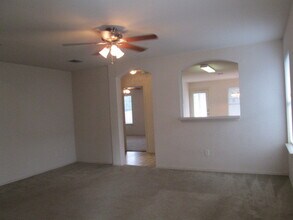 1212 Sleepytime Trail in Pflugerville, TX - Building Photo - Building Photo