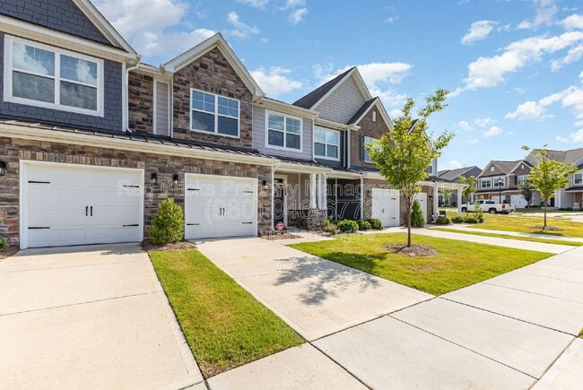 3971 Fadden St in Harrisburg, NC - Building Photo - Building Photo