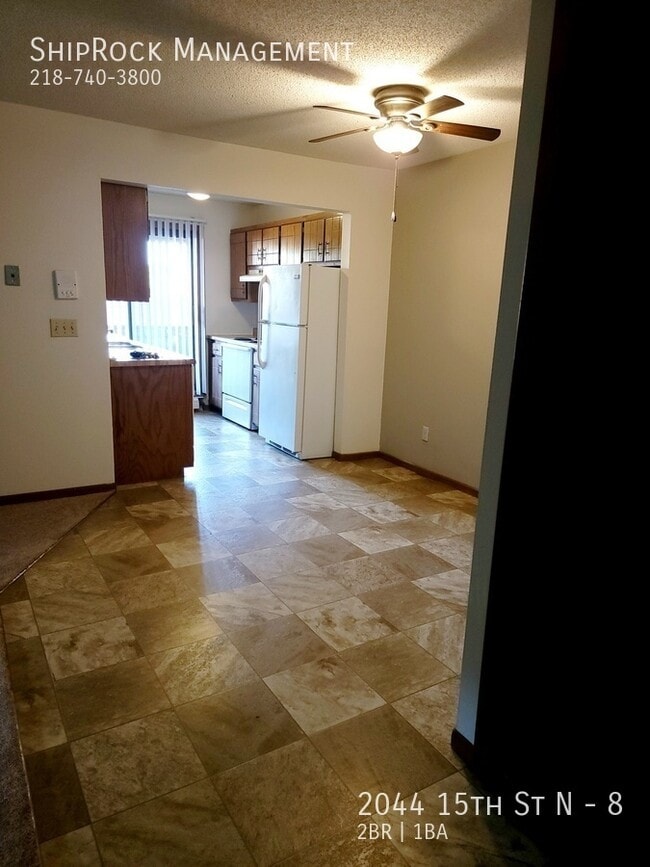 2044 15th St N in St. Cloud, MN - Building Photo - Building Photo