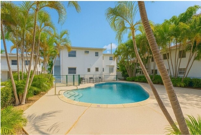 3162-3170 SW | Coral Way / Shenandoah (Closest bucket: Coral Gables) in Miami, FL - Building Photo - Building Photo