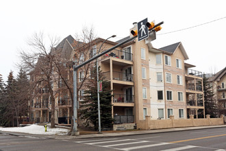 735 56 Ave SW in Calgary, AB - Building Photo - Building Photo