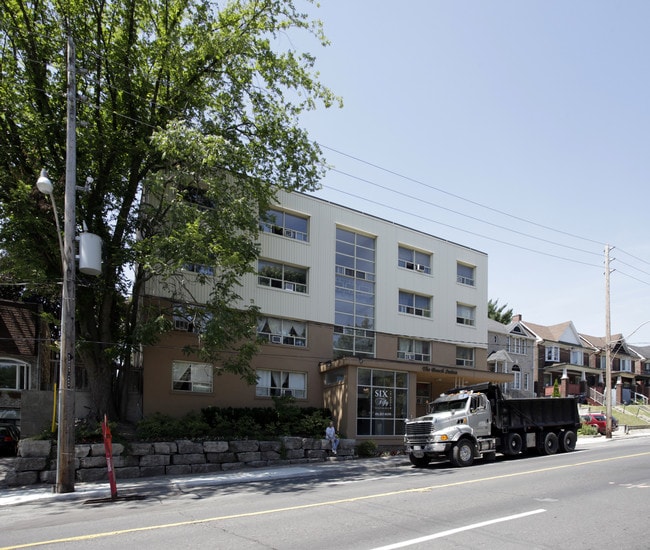 Beach Suites in Toronto, ON - Building Photo - Building Photo