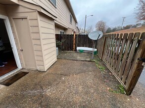 5600 Country Dr in Nashville, TN - Building Photo - Building Photo