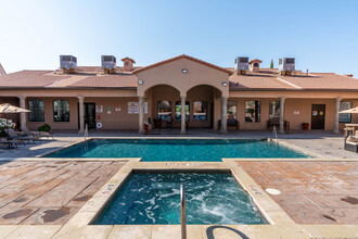 The Tuscany at Mesa Hills in El Paso, TX - Foto de edificio - Building Photo