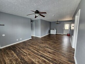 573 Somerset Ln in Clarksville, TN - Building Photo - Building Photo