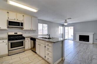 7732 Parnell Ave in Las Vegas, NV - Building Photo - Building Photo