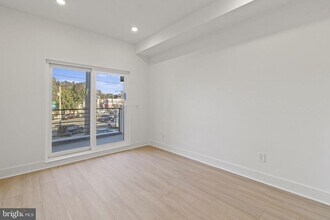 3952-54 Lancaster Ave in Philadelphia, PA - Building Photo - Building Photo