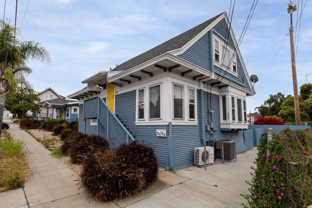 531-535 W Juniper St in San Diego, CA - Building Photo