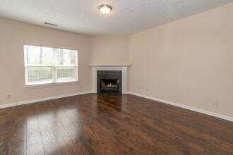 493 Providence Run Way SE in Lawrenceville, GA - Building Photo - Building Photo