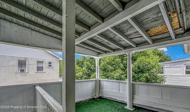 301 N Bromley Ave in Scranton, PA - Building Photo - Building Photo