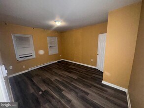 410 Barbadoes St in Norristown, PA - Building Photo - Building Photo