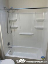 2855 W Cold Spring Ln in Baltimore, MD - Building Photo - Building Photo