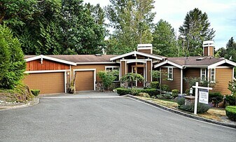 Live the Dream in Kirkland! Luxurious Home For Rent in Kirkland, WA - Building Photo