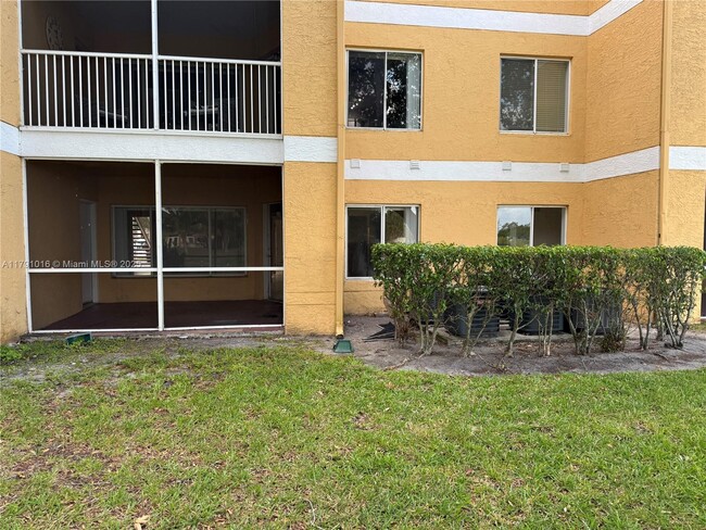 2341 NW 33rd St in Oakland Park, FL - Building Photo - Building Photo