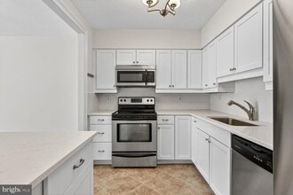 1200-1200 23rd St NW in Washington, DC - Building Photo - Building Photo