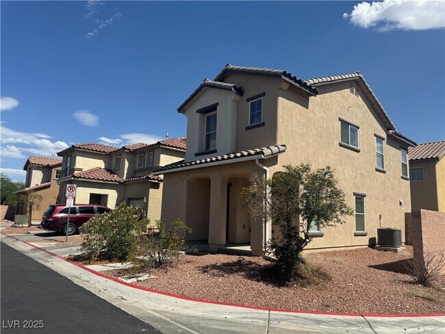 4693 Ametrine Ct in Las Vegas, NV - Foto de edificio - Building Photo