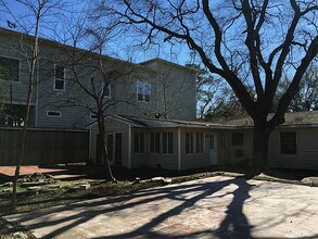 5536 Jessamine St in Houston, TX - Foto de edificio - Building Photo