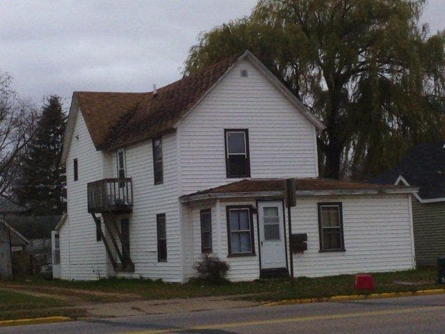 1311 Broadway St S